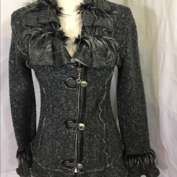 Jackets & Blazers - UNIQUE FLATTERING AND WARM SWEATER/JACKET SIZE M